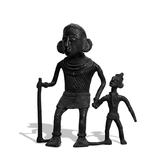 Black Dhokra Grandma & Grandson Figurine | Tribal Bronze Family Bonding Sculpture from Odisha