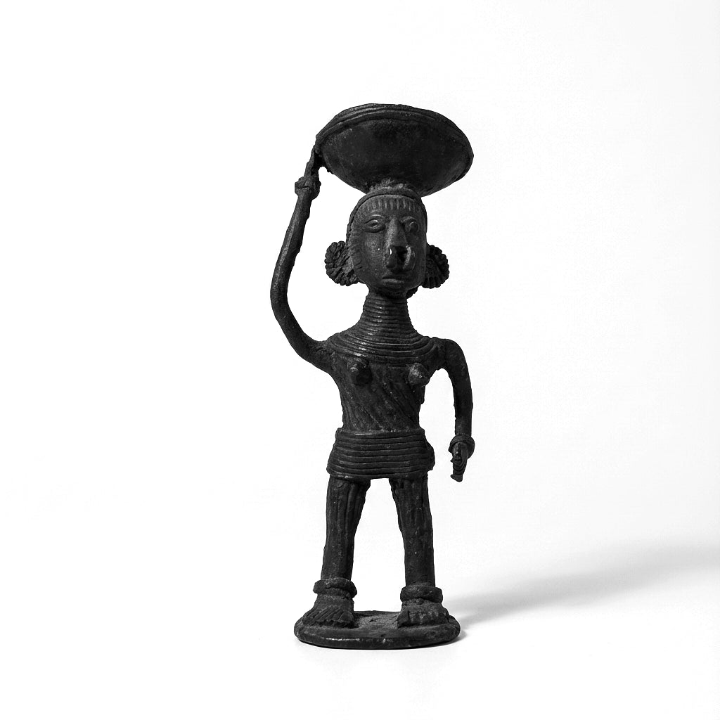 Black Dhokra Woman Holding Basket – Handmade Bronze Figurine | Rare Dhokra Metal Art